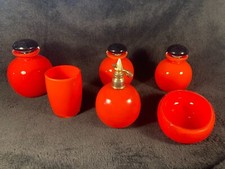 Ensemble de toilette en verre soufflé rouge et noir, Art Déco