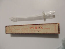 canule en pyrex stérilisable à l'eau bouillante vintage