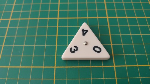 Pièce triangulaire 4 - 3, 0