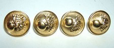 LOT DE 4 BOUTONS DORES