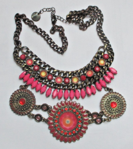 Collier style ethnique