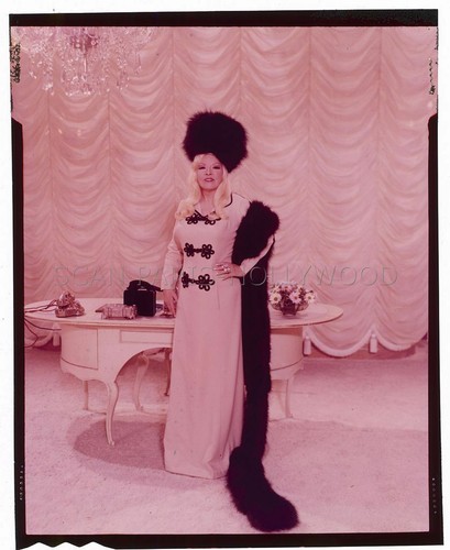 Mae west myra breckinridge - ,