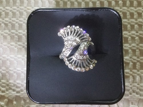 Superbe bague fantaisie - superbe,