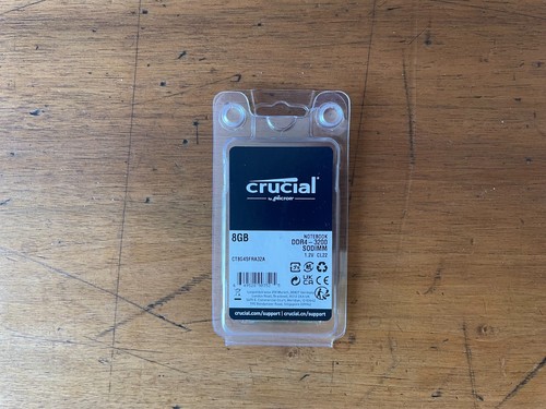 Ram crucial 8gb - ddr4,