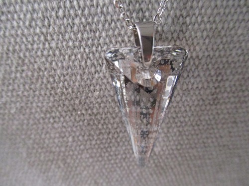 Collier pendentif orné - , de