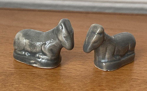 Lot fèves ane gris - de,