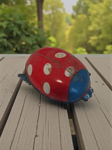 Coccinelle mécanique vintage