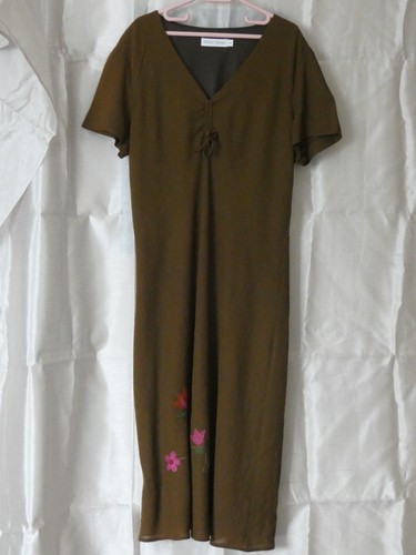 Brodée robe droite laine - brodée,
