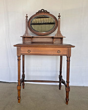 Coiffeuse ancienne avec miroir ovale