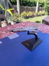 Avion de chasse métal, RUSSIE, MIG 21, guerre froide, envoi Mondial relay