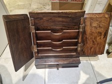 CLASSEUR A COURRIER COMPARTIMENTÉ AVEC PORTES ET TIROIRS, EN CHÊNE,  TRES LOURD