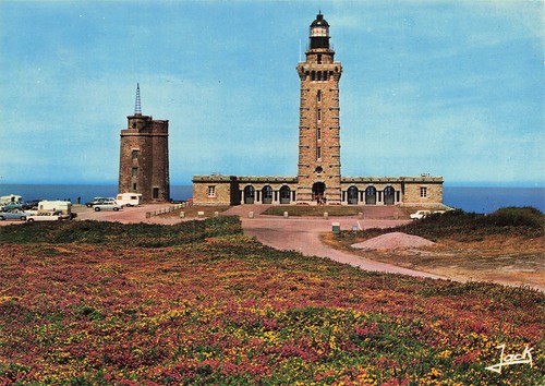Cap frehel nouveau - nouveau, et