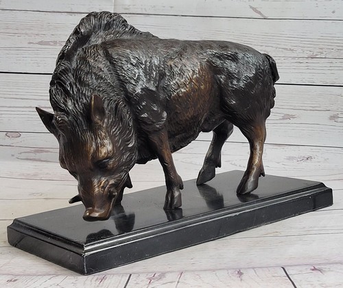 Sculpture statue figurine - sculpture,