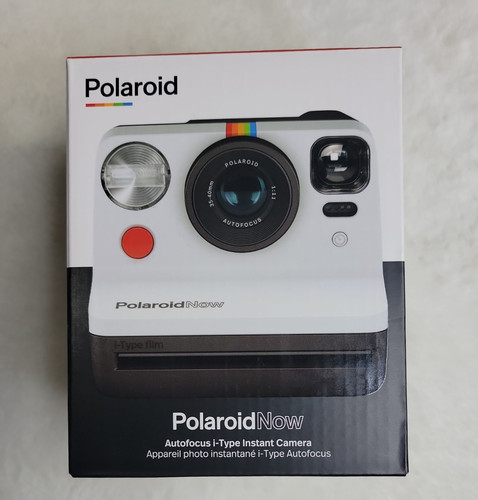 Polaroid now type - polaroid, i