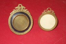 Deux cadres ronds avec