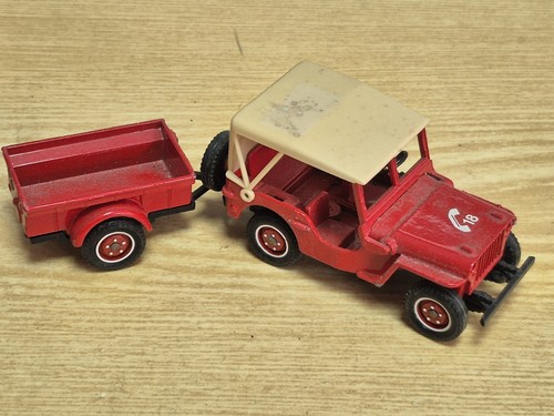 Voiture miniature jeep - jeep, pompier