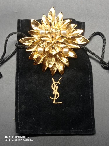 Rare broche fleur yves - rare,