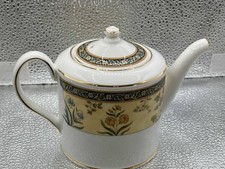 Théière asiatique en porcelaine Wedgwood India Bone avec couvercle 3,3 x...