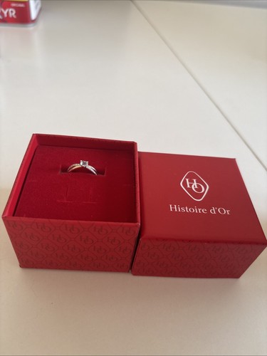 Une bague taille pièce - une, bague,