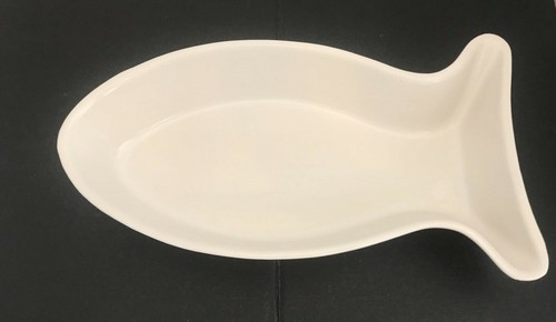 Deltis fish shape - shape, white