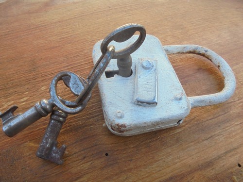 Ancien cadenas clés sncf - cadenas,