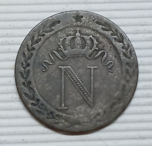Centimes n couronnée - à,