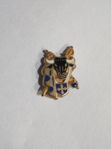 Pin club taurin paul ricard - pin's,