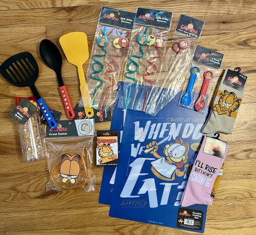 Lot garfield items - of,