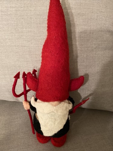 Standing gnome devil - standing,