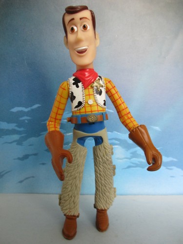 Tres belle figurine disney - belle,