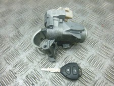 2008 TOYOTA AURIS 1.4 ESSENCE