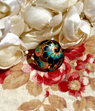 ANCIEN BOUTON ART-NOUVEAU décor floral ajouré et émaillé vers 1900