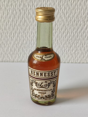 Old cognac hennessy bras - hennessy, arme