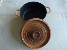 BELLE COCOTTE EN FONTE EMAILLEE INVICTA 20 MIJOTEUSE