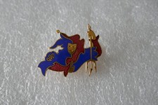 insigne aviation 1° escadrille SPA 85 du 03:013 Auvergne Joker avec Trident