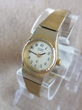 Montre Femme  CITIZEN Vintage 1990 Watch de Luxe Métal Doré Quartz