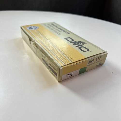 Vintage dmc skeins box - dmc, 23