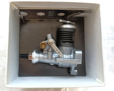 ENYA 06D-2 T.V. Moteur 2 temps pour instraction d'avions NEUF dans sa boîte