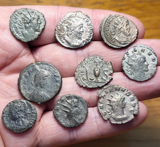 Lot de 9 romaines à identifier