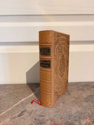 Livre cuir relié marron - cuir,