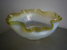 Coupe à fruits c-1900 Cristal