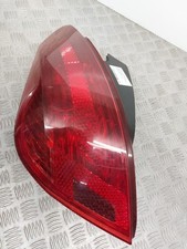 Feu arriere principal gauche