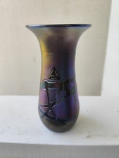Vase en verre irisé