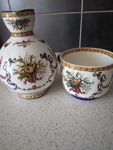 Gien faïence cache pot - , et