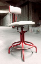 Chaise d’atelier années 50