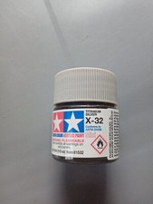 Peinture maquette Pot Tamiya 10ml Brillant X32 Titanium Silver