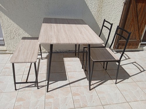 Ensemble table chaises de - et,