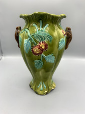 Vase ancien barbotine verte