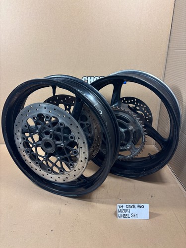 Suzuki gsxr 600 750 - suzuki,