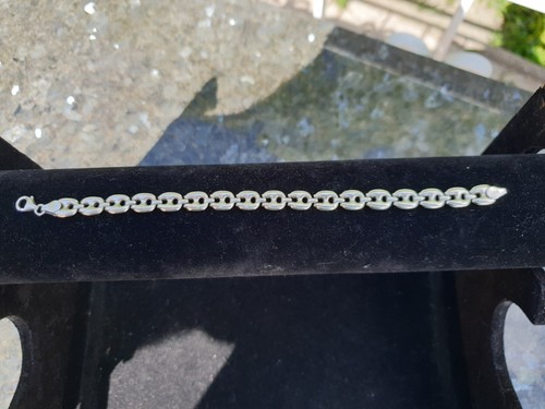 Elegant discret bracelet - elegant,
